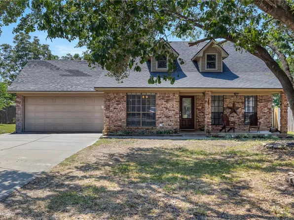 3920 Sierra Ct, Bryan, TX 77802