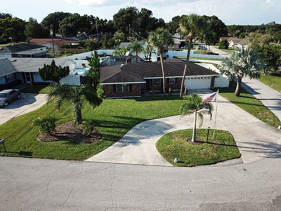 3rd image of 133 Shelley Dr