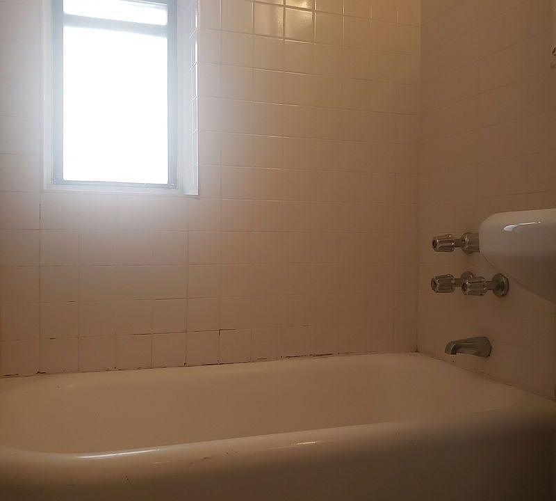 1st image of 226 W 108th St #A3