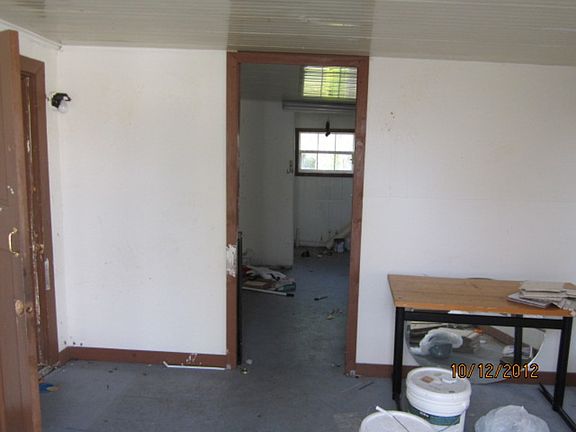 3rd image of 43 Eland Dr