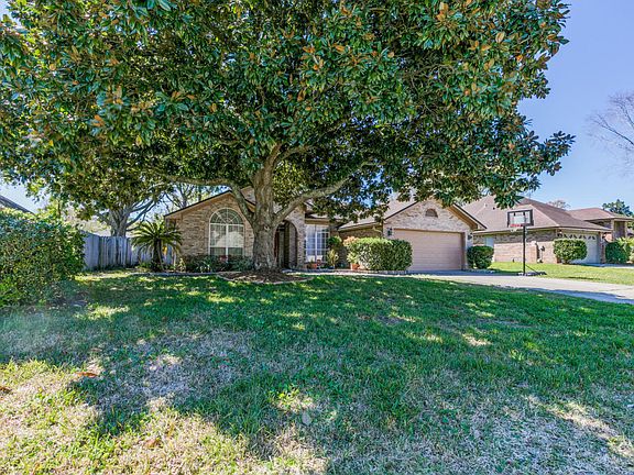 3rd image of 4880 Trevi Dr