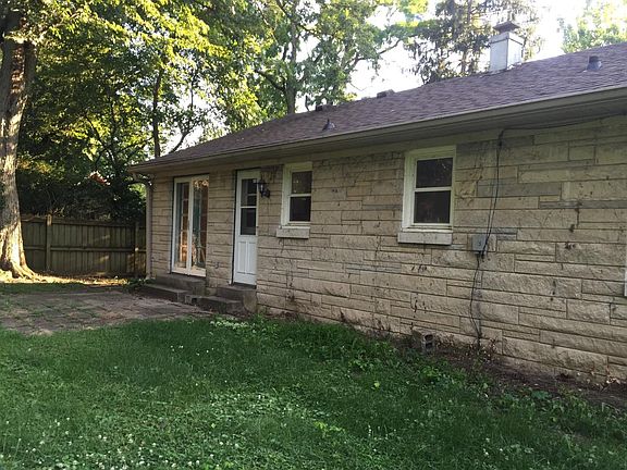 3rd image of 67 N East St