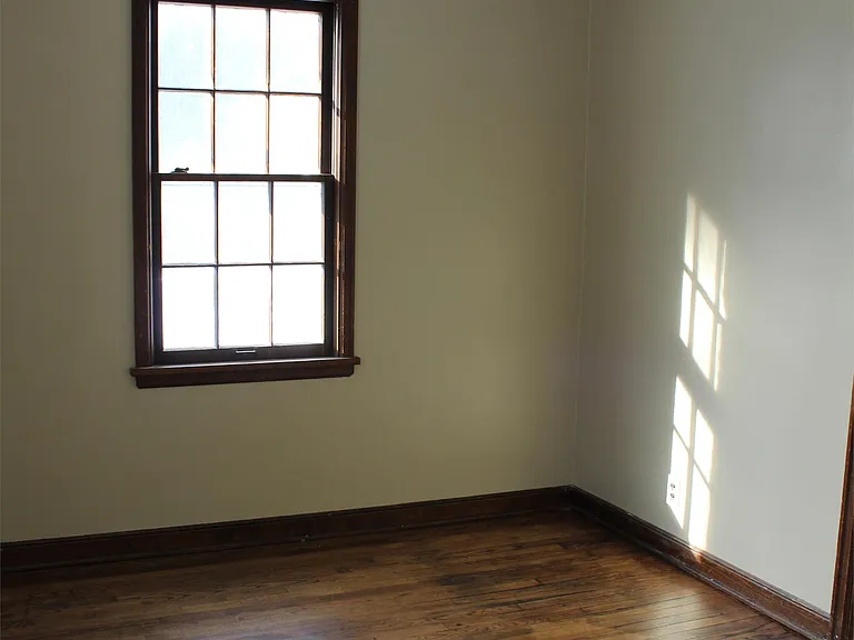 1225 N Main St — Photo 6