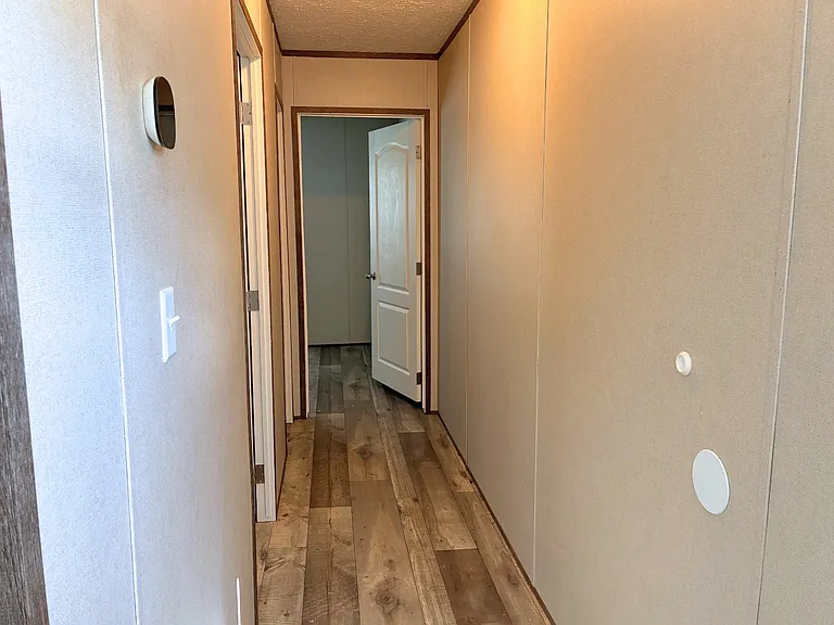 1725 W Golden Cir — Photo 4
