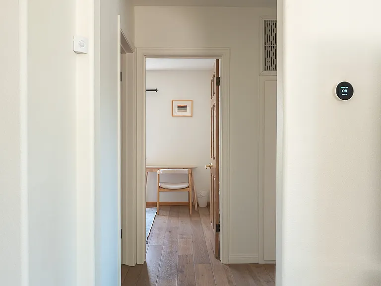 Entryway to rooms downstairs