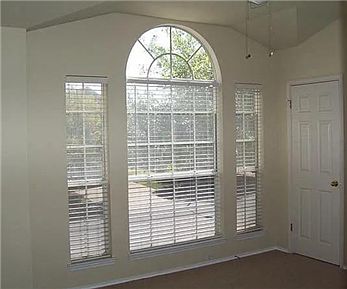 2nd image of 14720 Montoro Dr