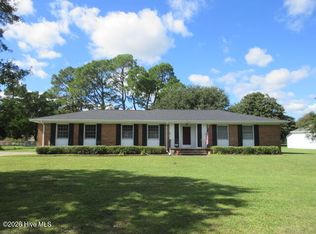 2211 North Rd, Morehead City, NC 28557