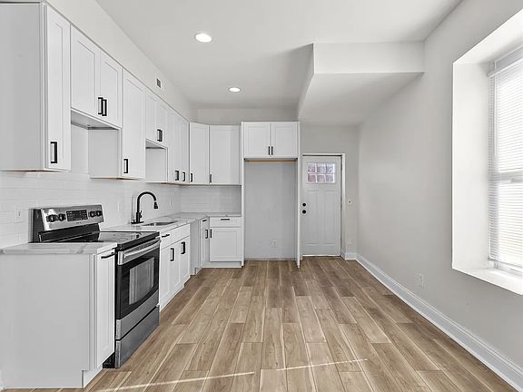 4th image of 3258 Ohio Ave #2F