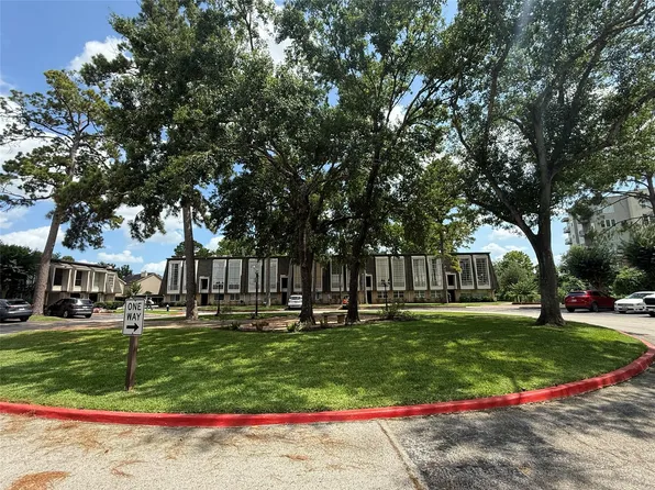 12633 Memorial Dr APT 236, Houston, TX 77024