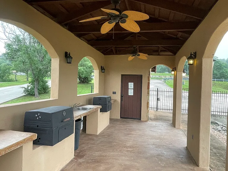 411 Cielo Cir — Photo 65
