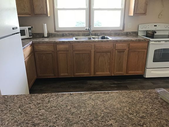 4th image of 3618 Linden St