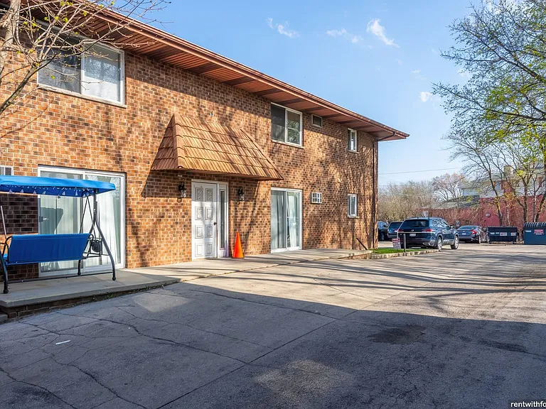 1105 Joyce St — Photo 12