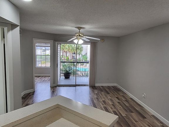 5th image of 1972 Lake Atriums Cir APT 193