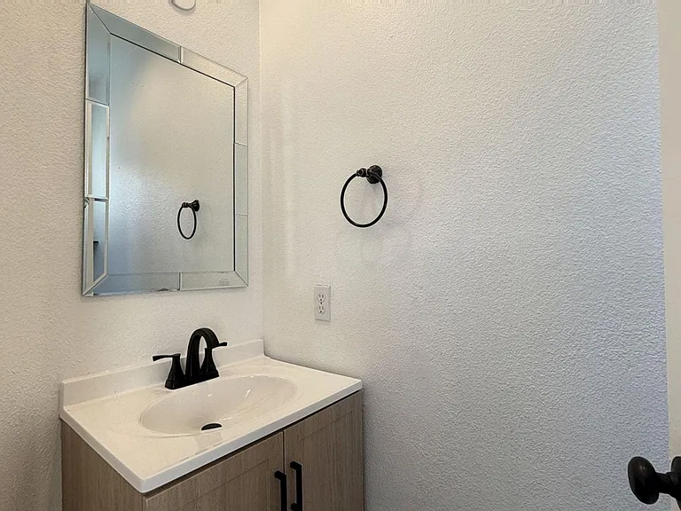 13632 Cabrillo Ct — Photo 10