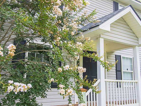 2nd image of 1602 Drayton Ln