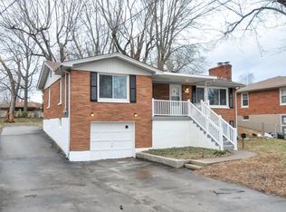 7914 Bluebonnet Rd, Louisville, KY 40258