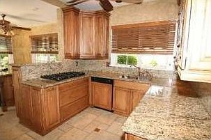 5th image of 900 SE 5th Ct