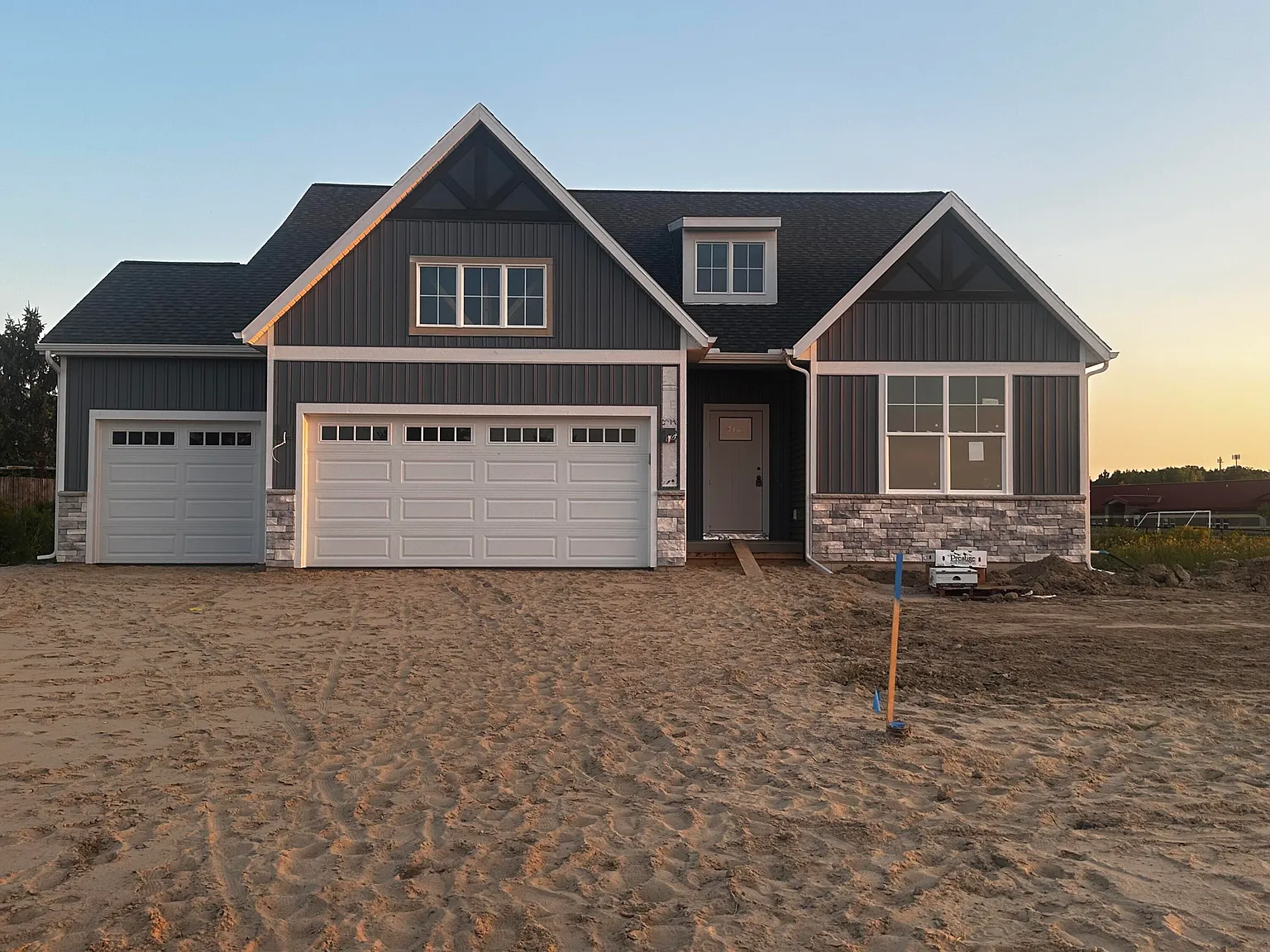 2496 Promise Dr SE photo 1