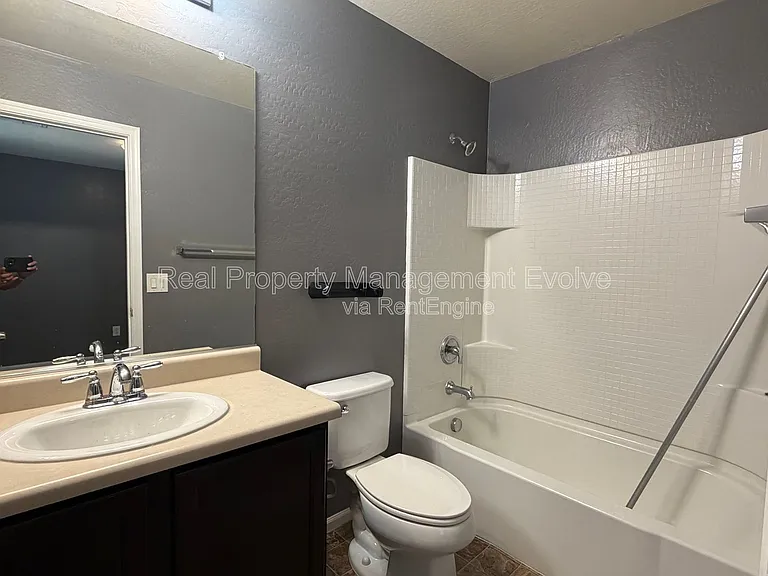 7724 W Pipestone Pl — Photo 23
