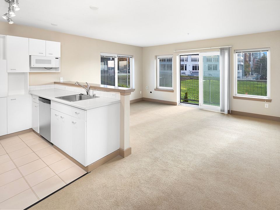 Bright and airy living room and kitchen area