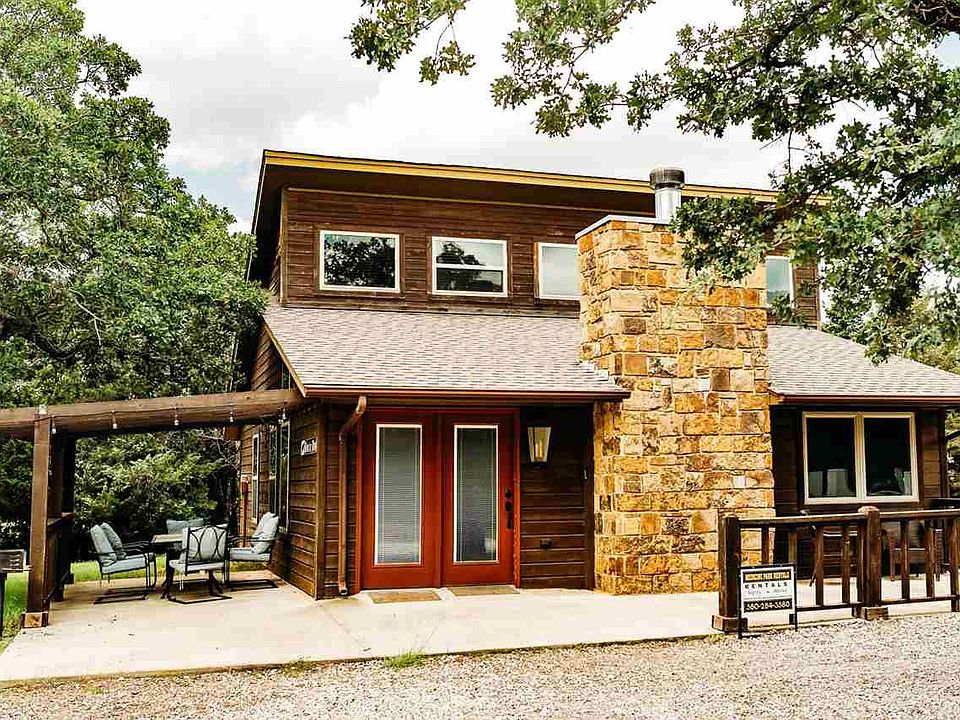 1st image of 503 Nw Eagles Landing Place