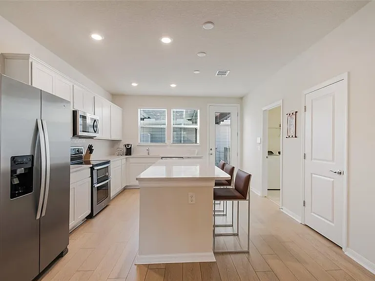 6938 Reverie Park Ave — Photo 13