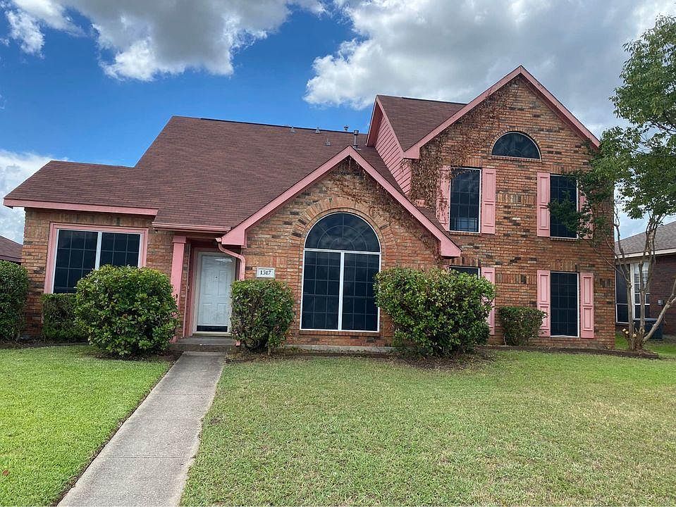 1st image of 1317 Doris Dr