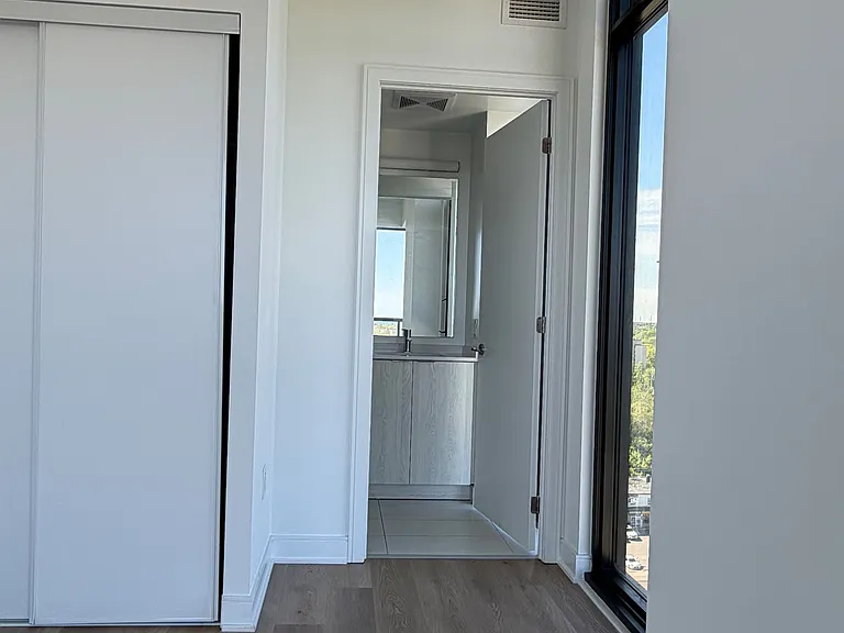 86 Dundas St E #1314 — Photo 3