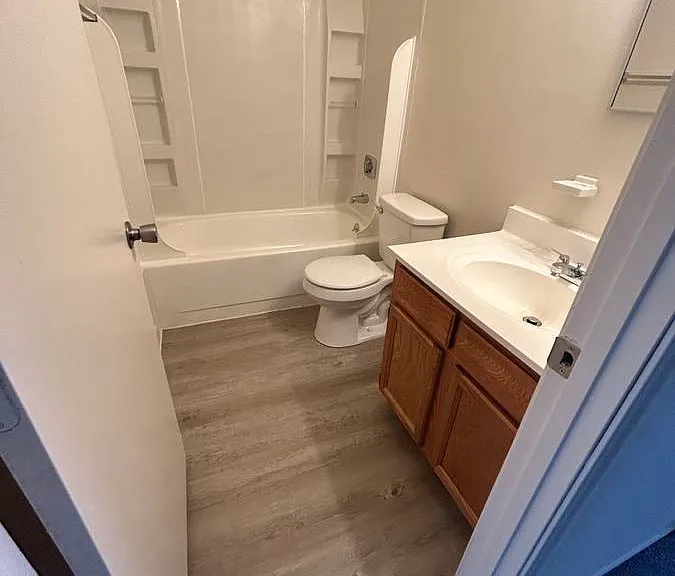 Southview Town Homes, LLC — Photo 16