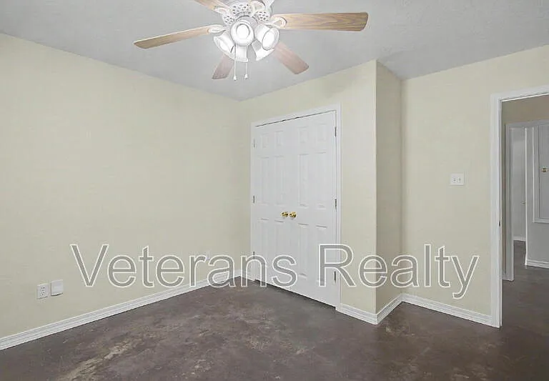 11122 Gorenflo Rd — Photo 17