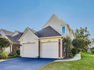 187 Inverness Ct UNIT B, Elk Grove Village, IL 60007
