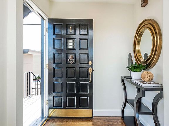 2nd image of 42 Terra Vista Ave APT 1