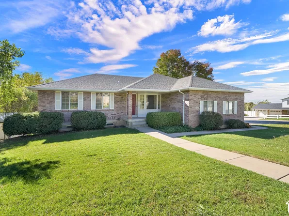 1356 E Nicholls Rd, Fruit Heights, UT 84037