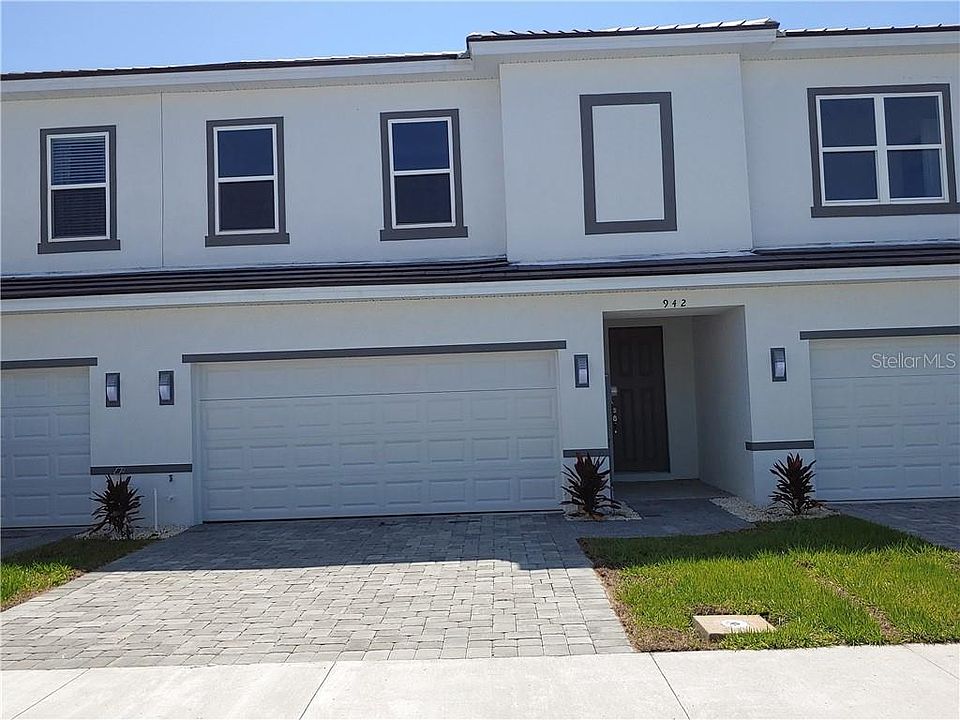 1st image of 942 Centaury Dr