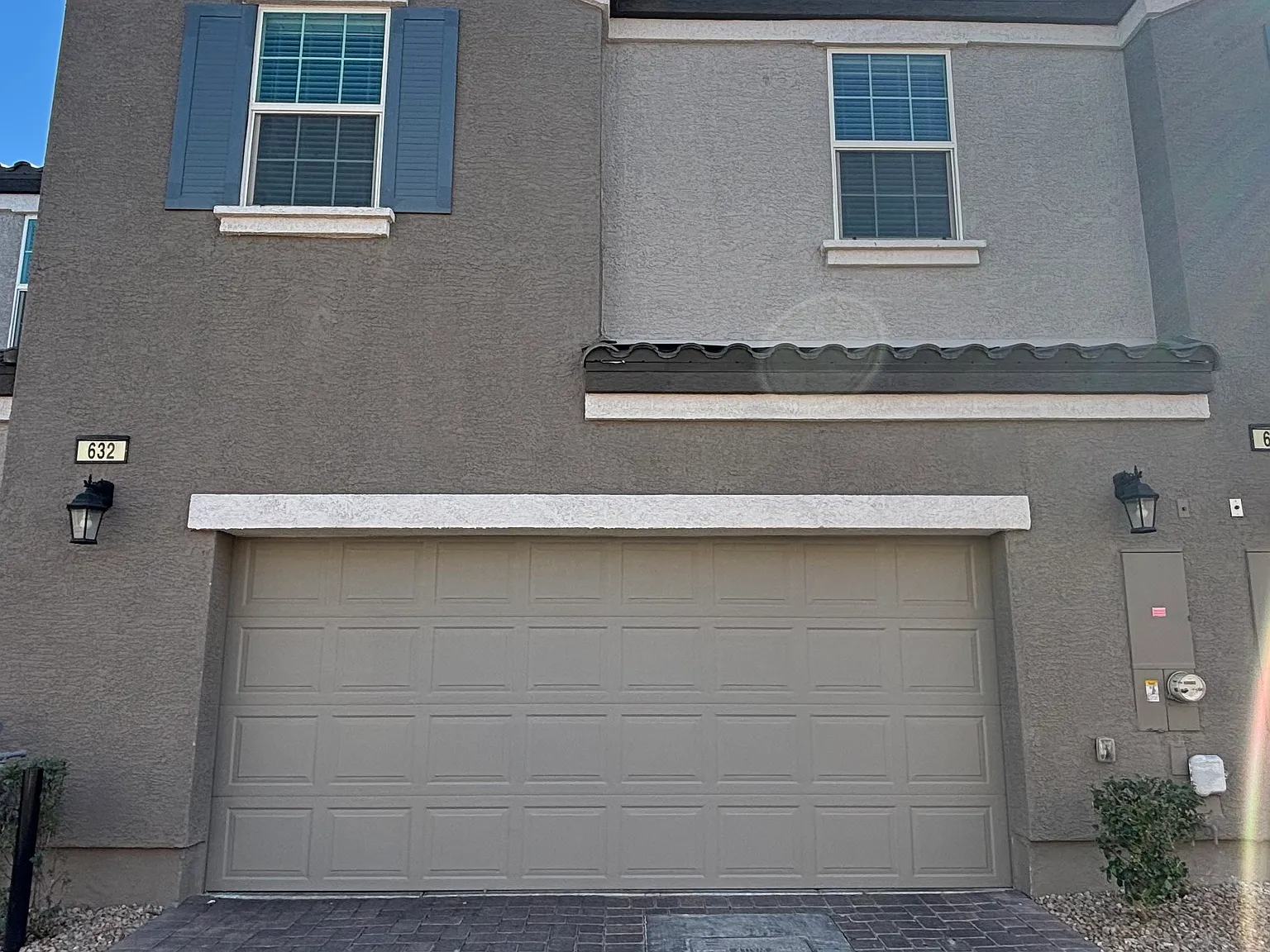 3 bed, 2.5 bath, 1832 sqft, $2,300 — Photo 2