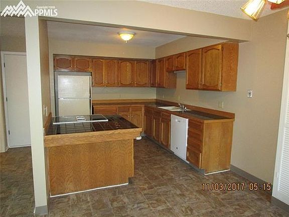 3rd image of 6162 Lehman Dr
