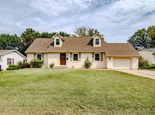 309 Hillcrest Dr, Warrensburg, MO 64093