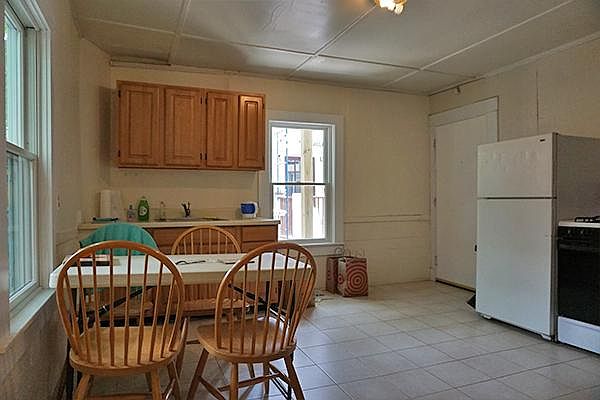 2nd image of 113 Pleasant St #132