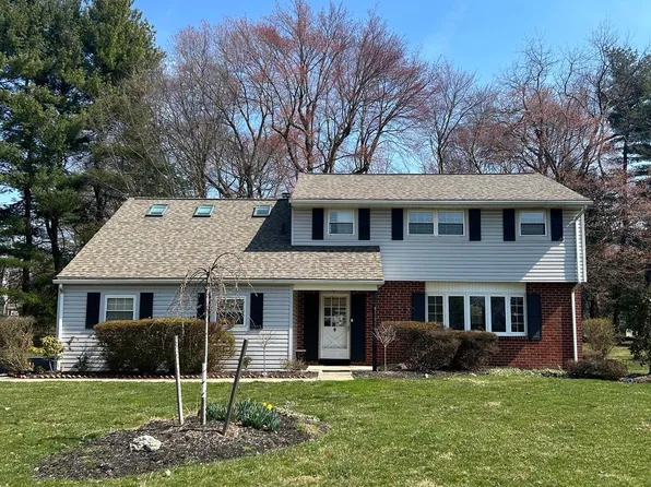 111 Jason Pl, North Wales, PA 19454