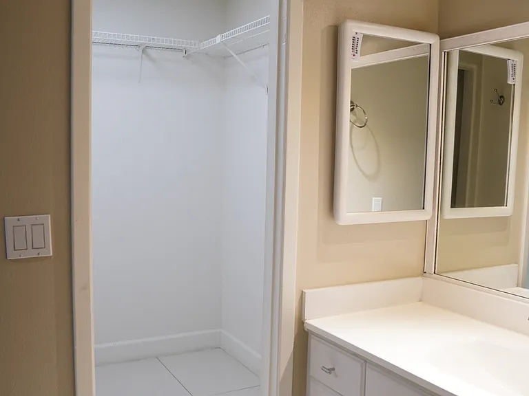 3709 Lemonwood Cir — Photo 13