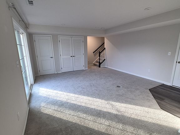 3rd image of 6851 Henley Dr