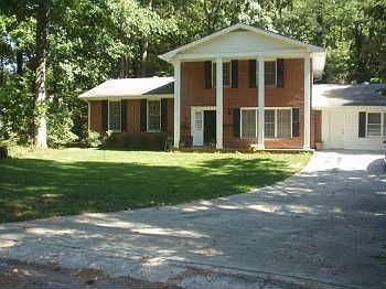 1st image of 1590 Danbury Ct