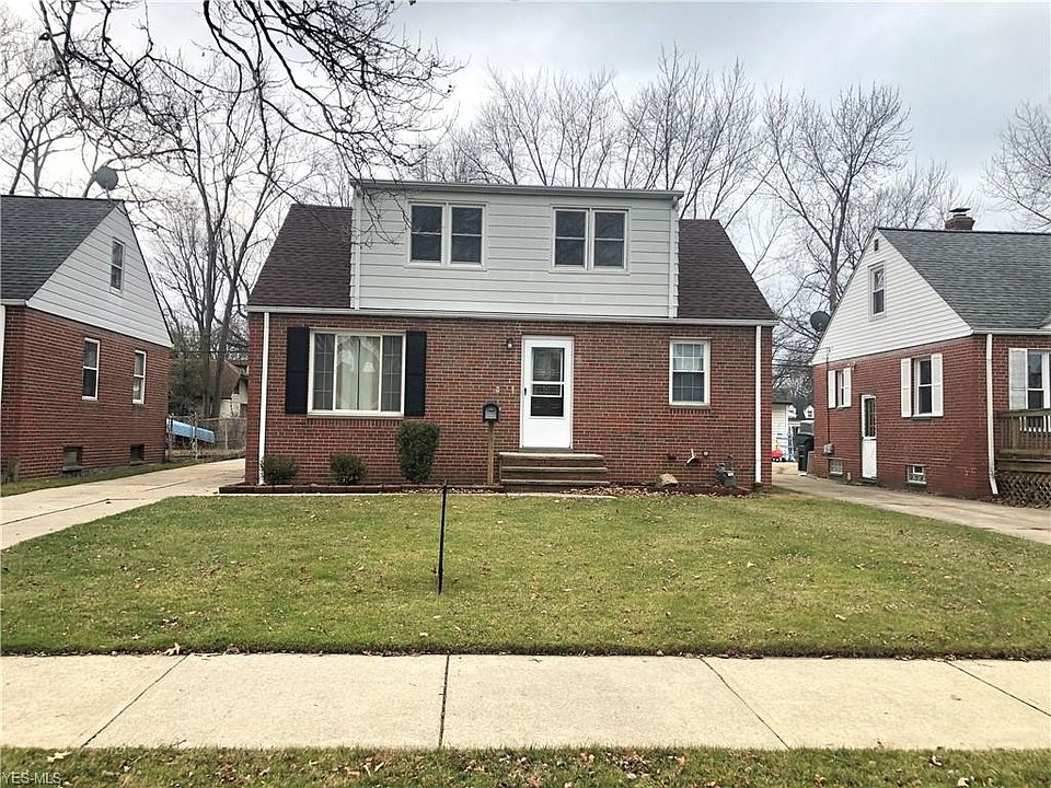 1st image of 278 E 322nd St