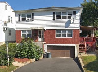 2 Victoria Ln #1, Yonkers, NY 10701