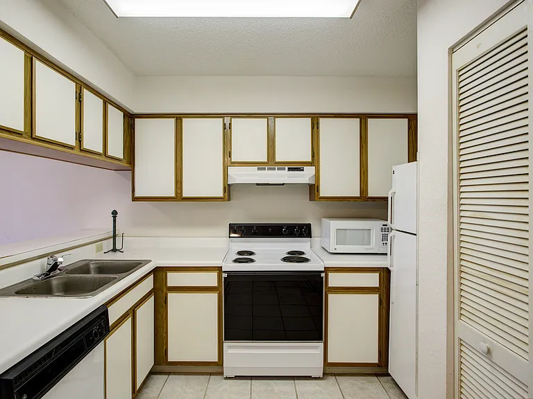 3930 S Roosevelt Blvd #S313 — Photo 18