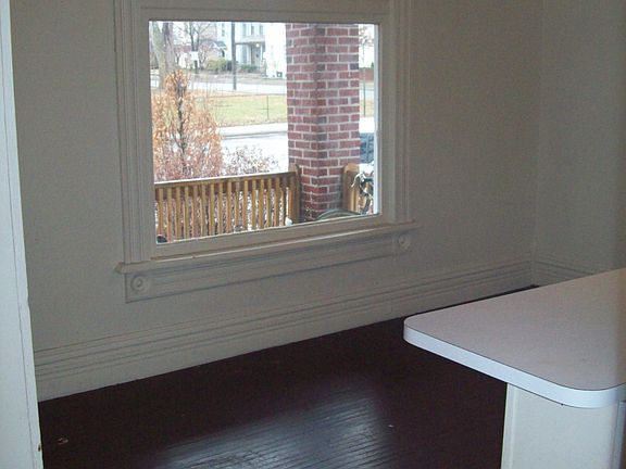 4th image of 120 W 5th Ave APT 1