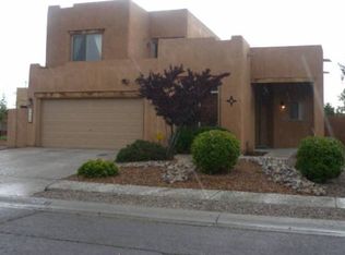 6735 Calle Santiago NE, Albuquerque, NM 87113