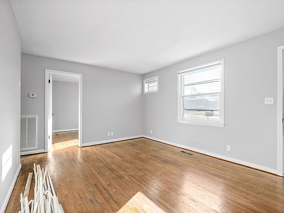 4th image of 113 Tandy Dr #113B