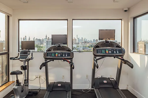 Rented by Nooklyn NYC LLC | media 71