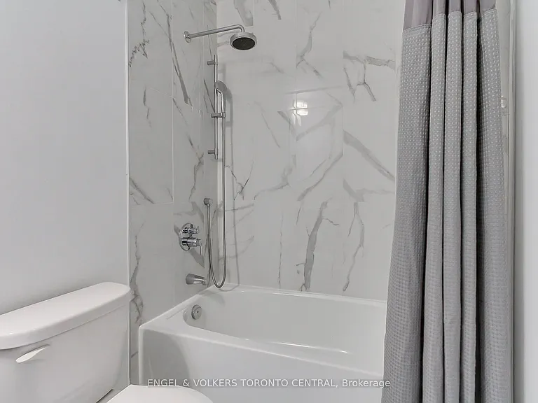 430 Essa Rd #418 — Photo 27